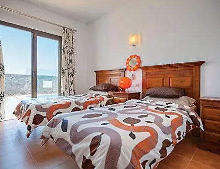 Playa Blanca Sleeps 6 Wifi Villa Playa Blanca (Lanzarote)