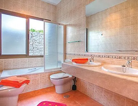 Villa Playa Blanca Sleeps 6 Wifi *